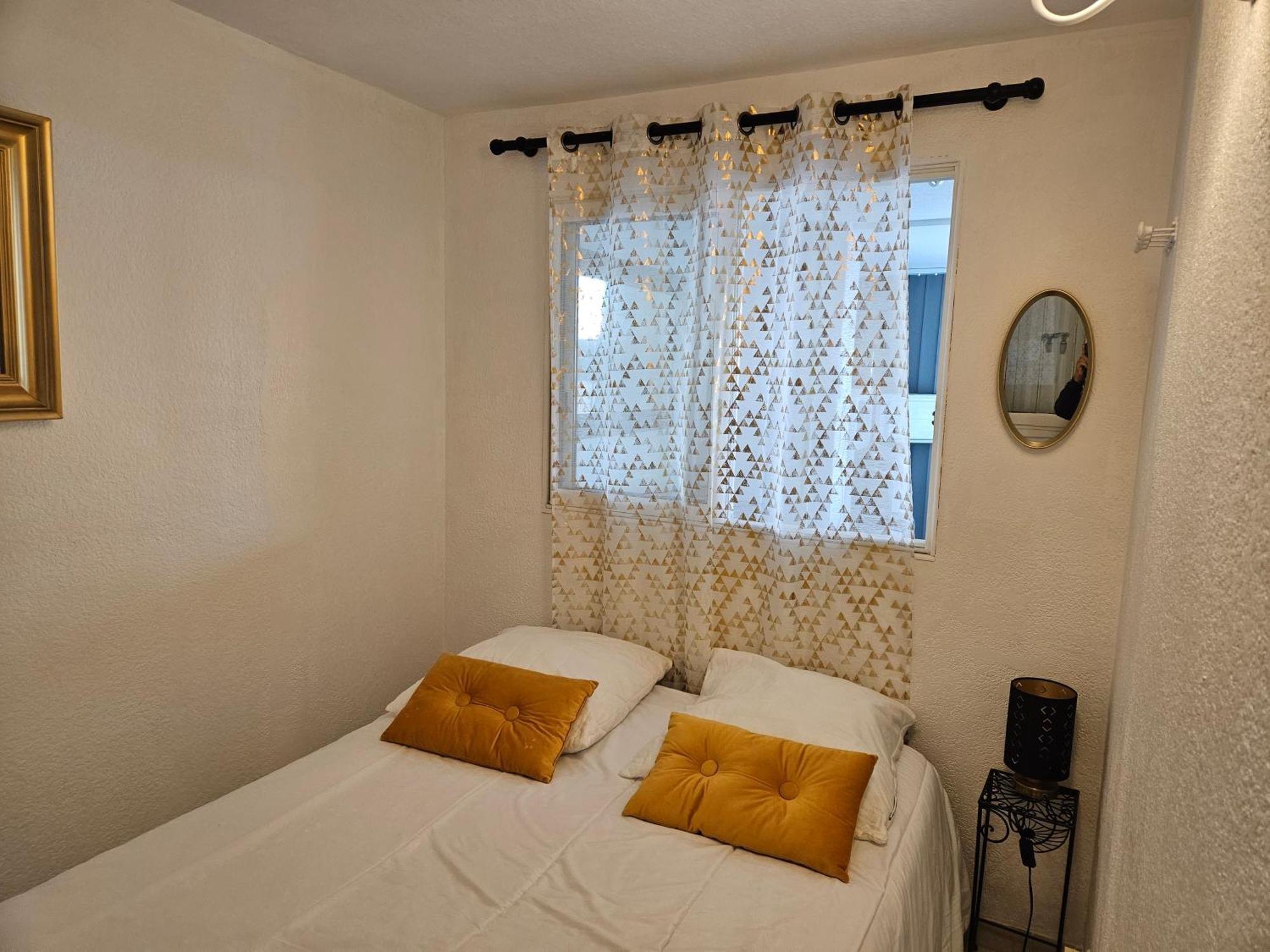 Cap D'Agde - Residence Estivales - Proche Naturiste - Terrasse - Wifi - Parking - Piscine - Clim Εξωτερικό φωτογραφία
